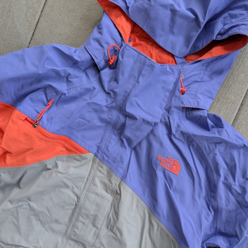 The North Face Jacket SKU349 - Picture 2 of 5